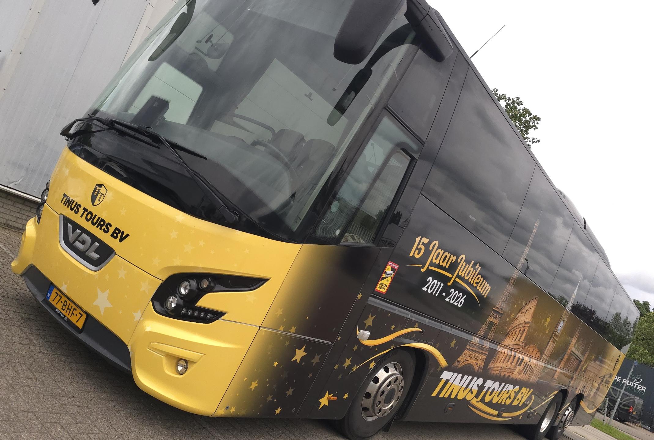 Neoplan Skyliner bus